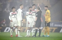 MU gục ngã trên sân khách vì Bruno Fernandes