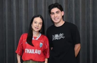 Thua tuyển Việt Nam, Madam Pang lập tức thông báo Thái Lan nhập tịch thành công 1 ngôi sao