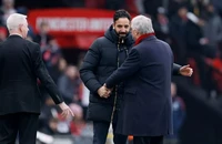 Amorim cân bằng kỷ lục của Sir Alex Ferguson và Sir Matt Busby tại MU