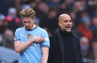 De Bruyne buộc phải thay đổi kế hoạch rời Man City