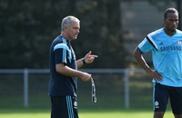 Huyền thoại Chelsea lên tiếng bảo vệ Mourinho trước cáo buộc nghiêm trọng