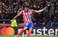 Vì sao bàn thắng vào lưới Real Madrid không được công nhận sau cú trượt chân định mệnh?