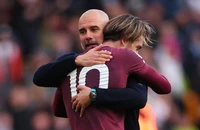 Pep Guardiola gửi lời xin lỗi tới Jack Grealish