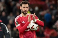 Bruno Fernandes thừa nhận học hỏi Ronaldo để lập kỷ lục lịch sử ở MU