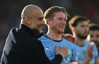 Pep Guardiola tiết lộ người quyết định đẩy De Bruyne rời Man City