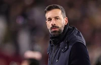 Van Nistelrooy lập kỷ lục đáng xấu hổ ở Premier League
