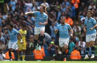 Man City ngược dòng ngoạn mục