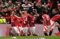 MU giành chiến thắng điên rồ nhất lịch sử để vào bán kết Europa League