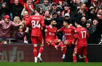 Leicester City vs Liverpool: Chạm tay vào chức vô địch