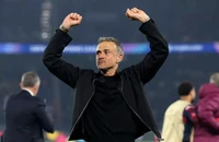Ông chủ của PSG tiết lộ lời hứa của Luis Enrique