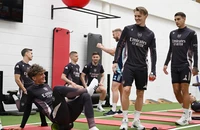 Arsenal thông báo đưa thần đồng 15 tuổi lên đội 1