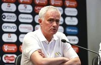 Mourinho lên tiếng về việc Tottenham vô địch Europa League