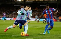 Guehi từ chối gia nhập Arsenal vì sợ, chờ đợi Liverpool