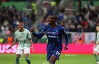 Siêu sao Chelsea từ chối 2 lời đề nghị ra đi để chờ gia nhập MU