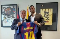 Chủ tịch Barcelona tiết lộ chi tiết gây sốc cuộc đàm phán với Williams và Diaz