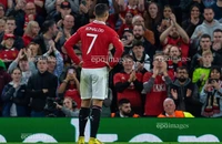 Vì sao fan MU không thể mua áo đấu có tên Ronaldo