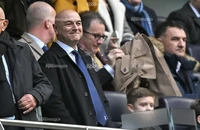 Chủ tịch Tottenham ra tuyên bố về 115 cáo buộc vi phạm tài chính của Man City