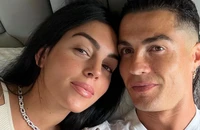 Chiếc nhẫn triệu đô Ronaldo cầu hôn Georgina: Tình yêu vượt thời gian