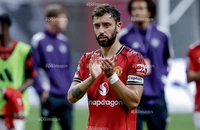 Bruno Fernandes gây sốc khi đồng ý chia tay MU