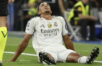 Alexander-Arnold gặp ác mộng ngay phút đầu ra mắt Real Madrid