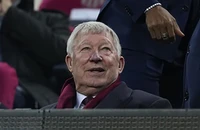 Ngôi sao đồng ý "đi đêm" với Sir Alex Ferguson để được gia nhập MU