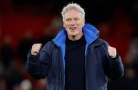 Đội đầu tiên trong lịch sử Premier League làm được điều không tưởng trước MU