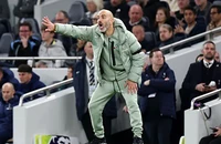 Maresca có bài phát biểu trút giận về 48 giờ tồi tệ nhất ở Chelsea