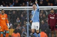 Haaland bình tĩnh phản hồi trước lời đe dọa của Pep Guardiola