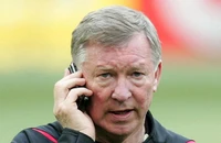 Sir Alex Ferguson thuyết phục, huyền thoại Arsenal vẫn từ chối gia nhập MU