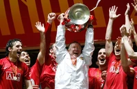 Phản ứng của Sir Alex Ferguson trước tiếng la ó chỉ trích dữ dội từ fan MU