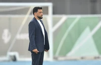 HLV Murzakhmatov: 'Tôi chịu trách nhiệm về thất bại trước U-23 Việt Nam'