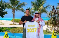 Ronaldo tự làm tổn hại di sản của mình bằng quyết định sai lầm