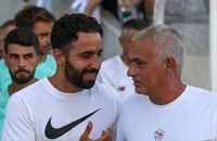 Mourinho nhận công việc trong mơ, tin vui cho Amorim sau khi bị MU sa thải