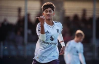 Thần đồng 15 tuổi tỏa sáng giúp MU đánh bại kình địch Man City