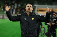 Ronaldo tìm đến phương pháp điều trị khác thường