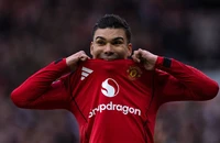 Casemiro sẽ ở lại MU mùa giải tới