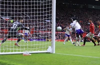 Premier League giải thích về bàn thắng tranh cãi của Aston Villa vào lưới MU