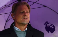 Sai lầm khiến huyền thoại MU Schmeichel mất 15 năm khắc phục