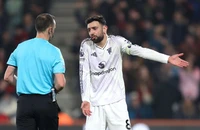 Bruno Fernandes nổi giận