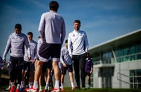 Carrick hủy bỏ lệnh cấm của Amorim tại MU