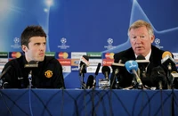 'Máy sấy tóc' khét tiếng của Carrick tại MU