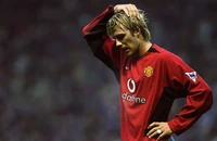 Phản ứng sốc và suy sụp của Beckham vì buộc phải rời MU
