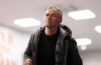 Luis Enrique đàm phán với PSG giữa tin đồn gia nhập MU