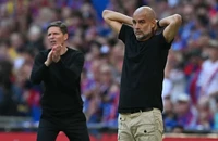Pep Guardiola yêu cầu Premier League không can thiệp vào trận Arsenal gặp Crystal Palace