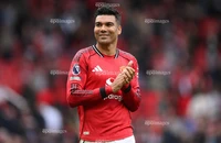 Casemiro sẽ ở lại MU thêm một năm nếu...