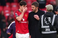 Carrick đau đầu, Maguire vẫn có thể rời MU