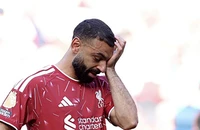 Liverpool chính thức xác nhận Salah và 11 cầu thủ ra đi