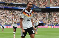 MU đấu Newcastle mua siêu sao World Cup giá 73 triệu bảng
