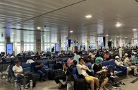 Các chuyến bay đến sân bay Tân Sơn Nhất 'cháy vé'