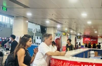 Hàng không nhộn nhịp khách ngoại dịp tết